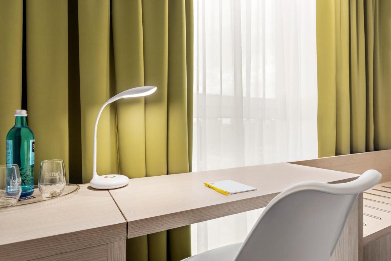 Super 8 By Wyndham Mainz Zollhafen Ξενοδοχείο Εξωτερικό φωτογραφία