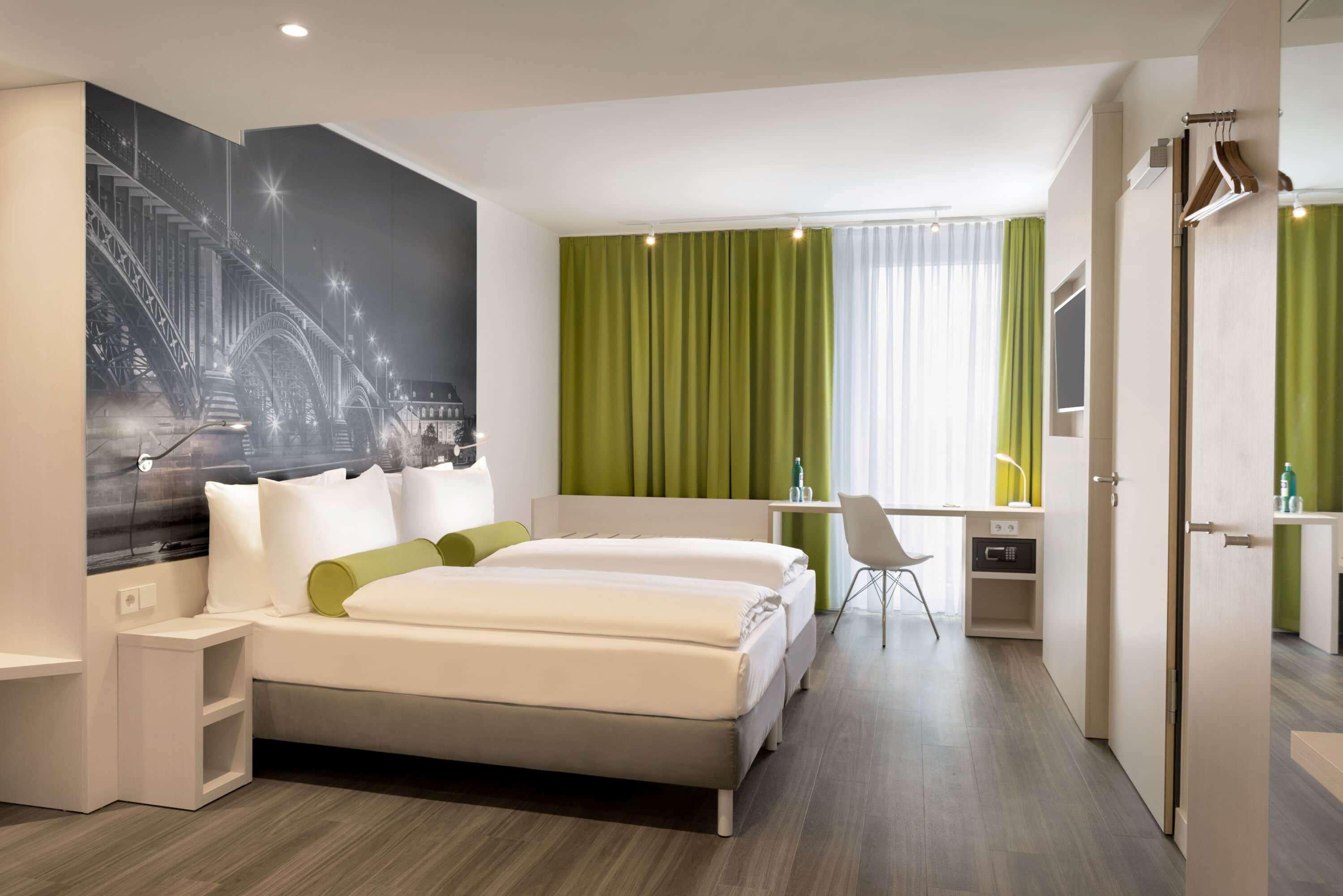 Super 8 By Wyndham Mainz Zollhafen Ξενοδοχείο Εξωτερικό φωτογραφία