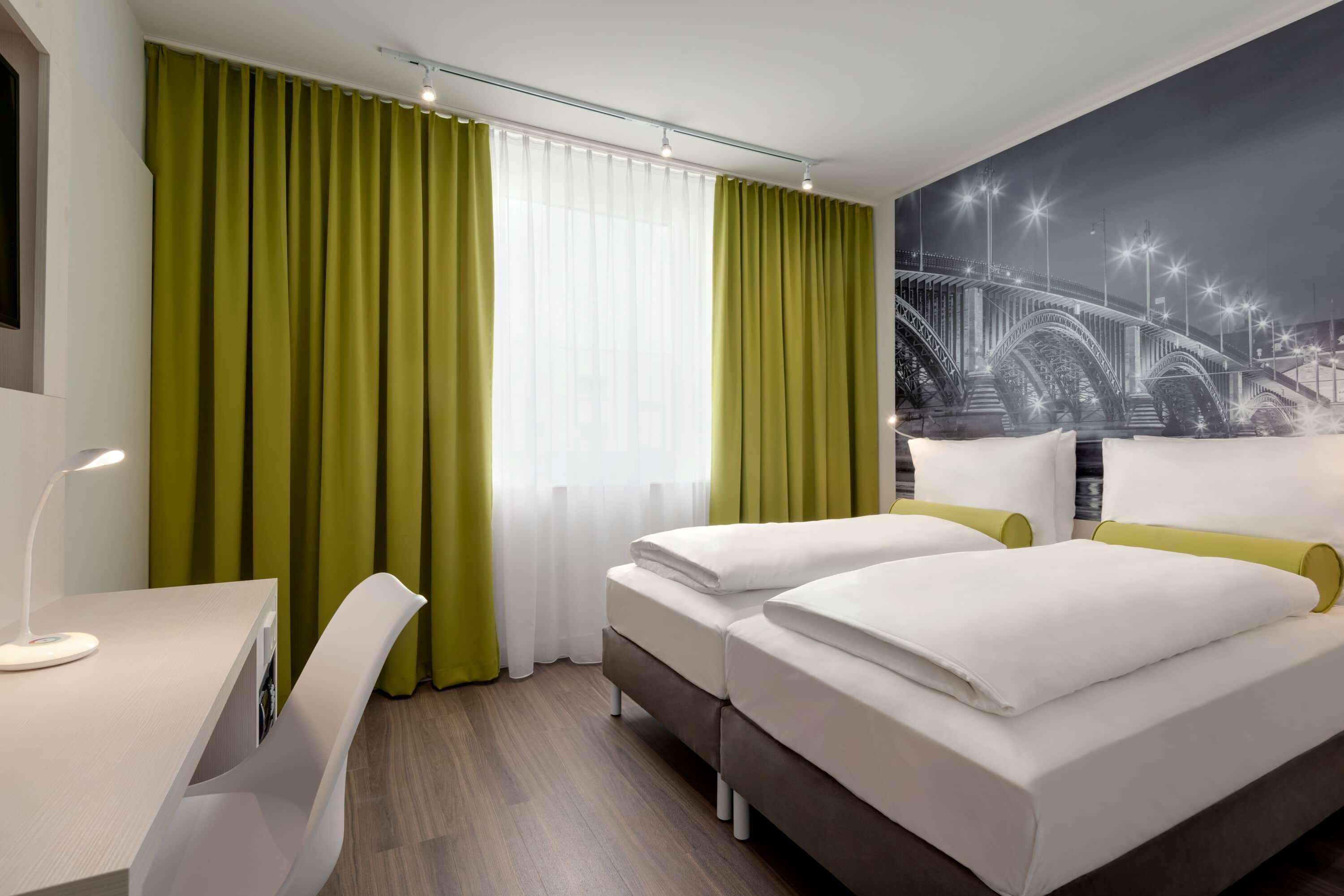 Super 8 By Wyndham Mainz Zollhafen Ξενοδοχείο Εξωτερικό φωτογραφία
