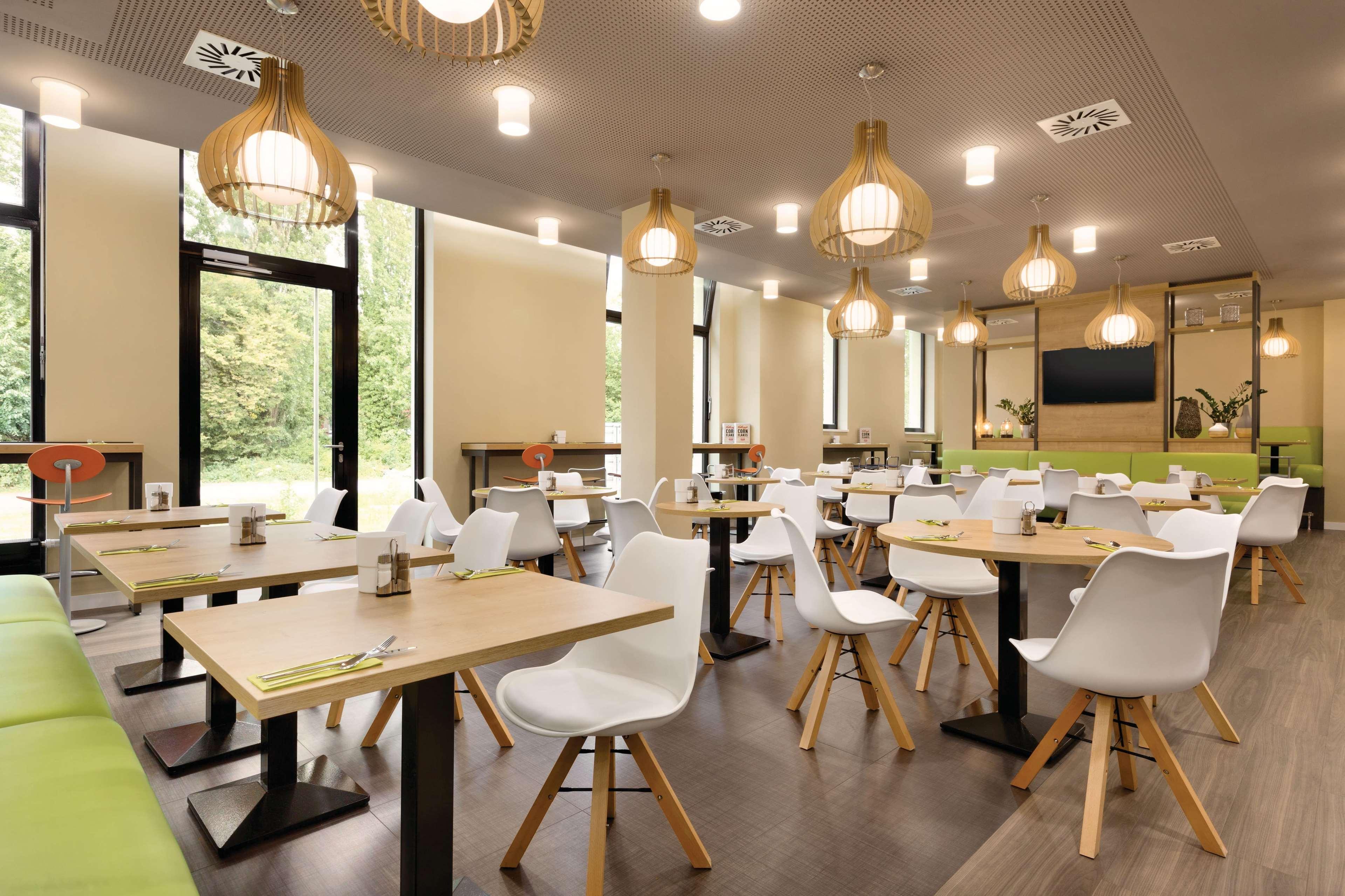 Super 8 By Wyndham Mainz Zollhafen Ξενοδοχείο Εξωτερικό φωτογραφία